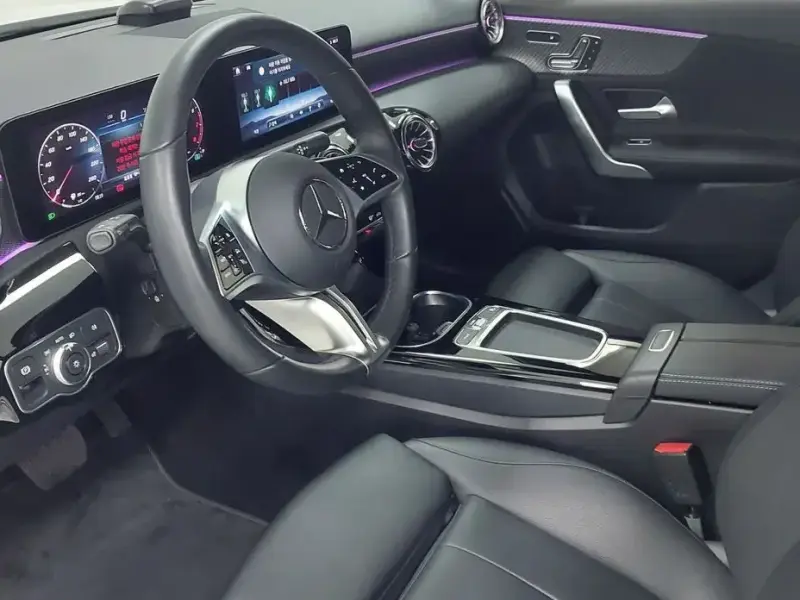 2024 Mercedes-Benz A-Класс с пробегом 14 238 км