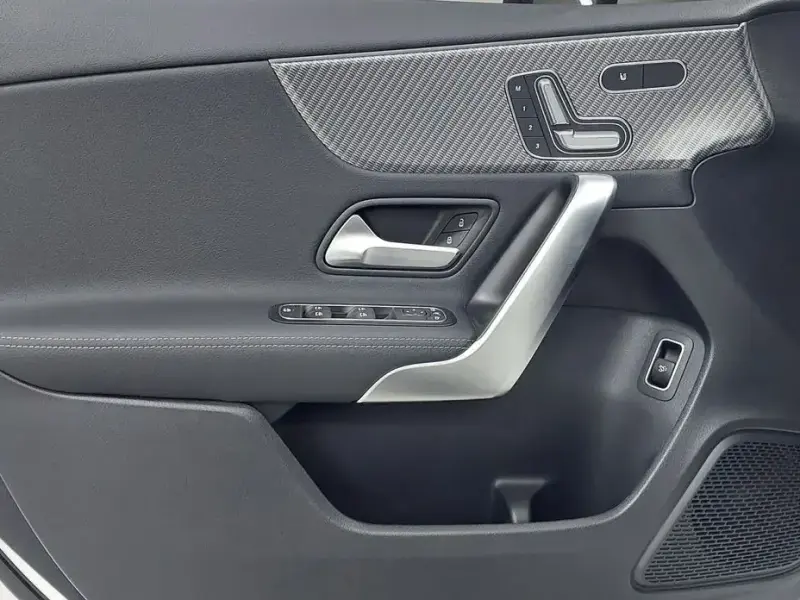 2024 Mercedes-Benz A-Класс с пробегом 14 238 км