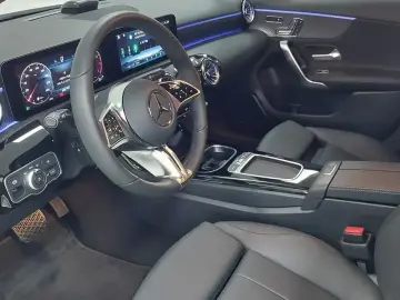 2026 Mercedes-Benz A-Класс с пробегом 3 262 км
