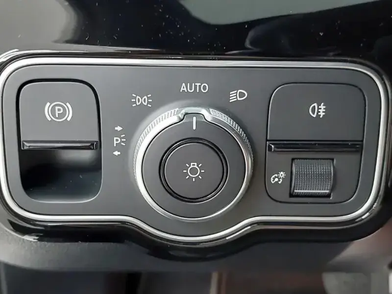 2024 Mercedes-Benz A-Класс с пробегом 6 008 км