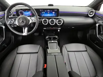 2025 Mercedes-Benz A-Класс с пробегом 64 км