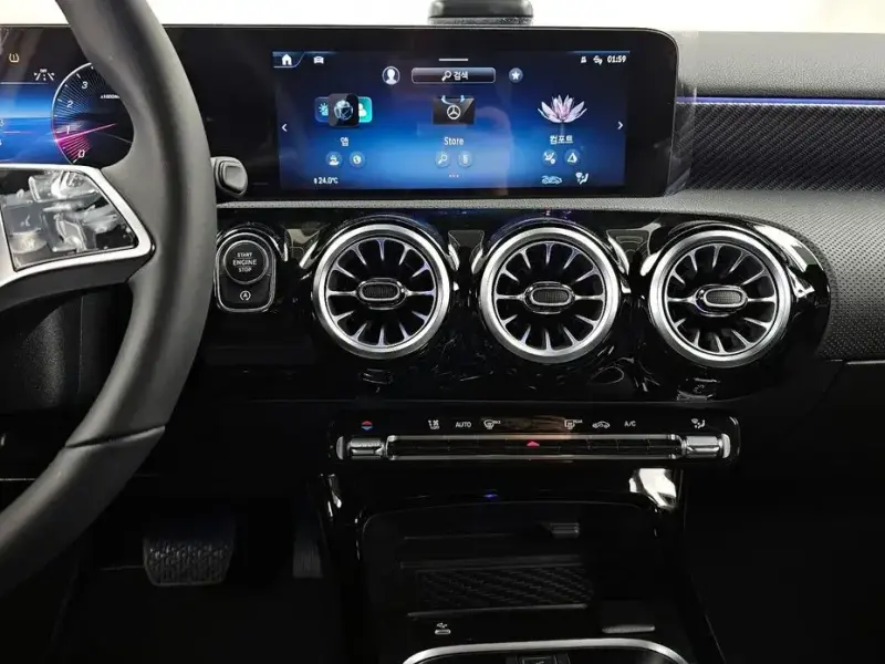 2025 Mercedes-Benz A-Класс с пробегом 64 км