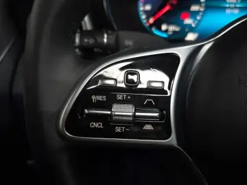 2021 Mercedes-Benz C-Класс с пробегом 32 150 км