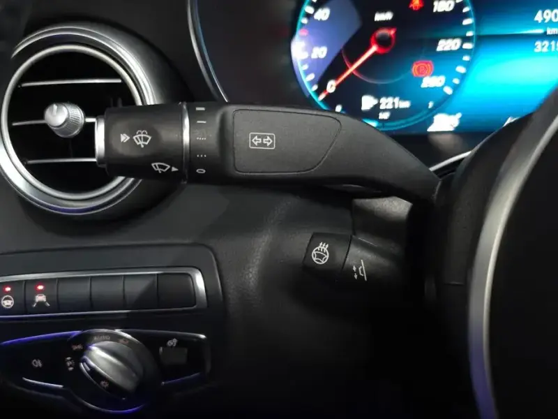 2021 Mercedes-Benz C-Класс с пробегом 32 150 км