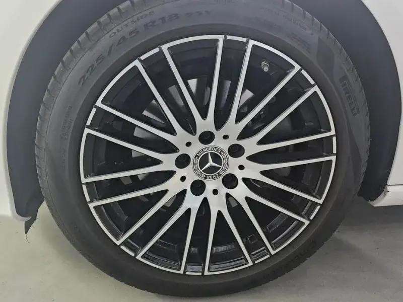 2025 Mercedes-Benz C-Класс с пробегом 7 435 км