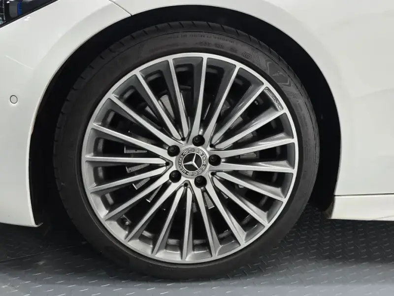 2024 Mercedes-Benz C-Класс с пробегом 23 492 км