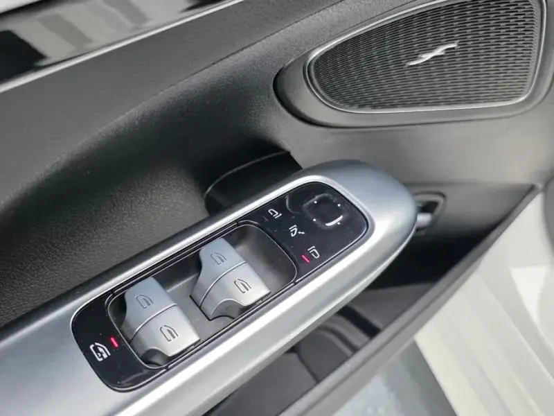 2024 Mercedes-Benz C-Класс с пробегом 23 492 км