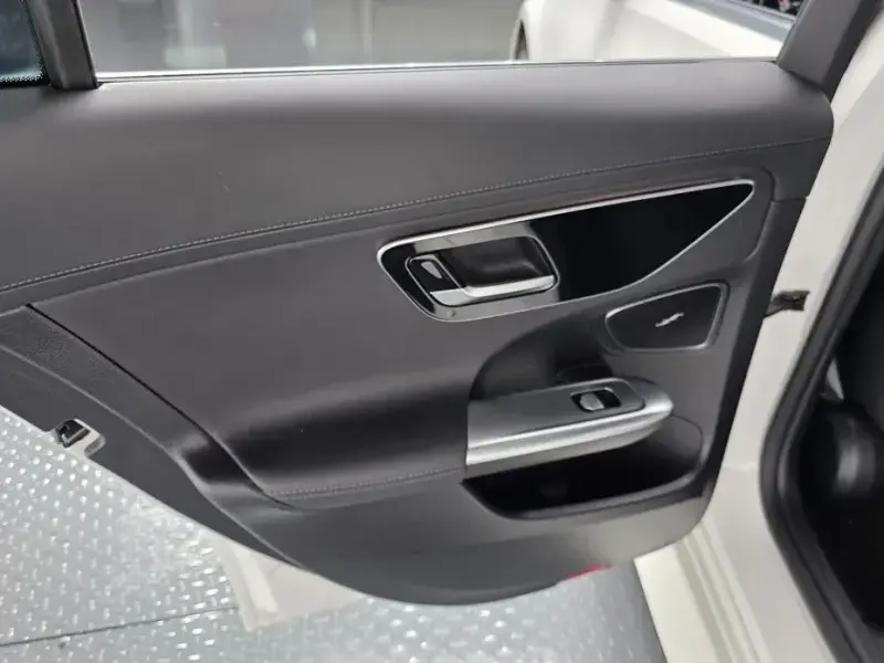 2024 Mercedes-Benz C-Класс с пробегом 23 492 км