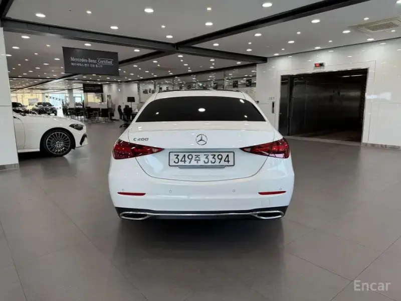 2024 Mercedes-Benz C-Класс с пробегом 12 617 км