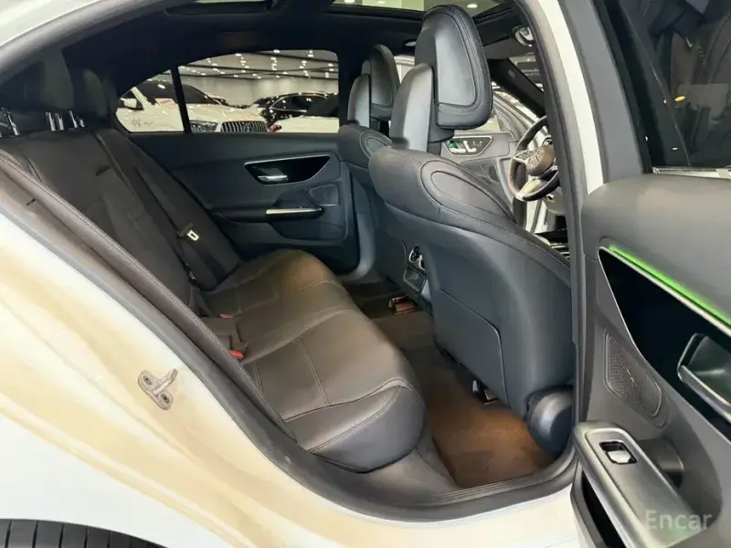2024 Mercedes-Benz C-Класс с пробегом 12 617 км