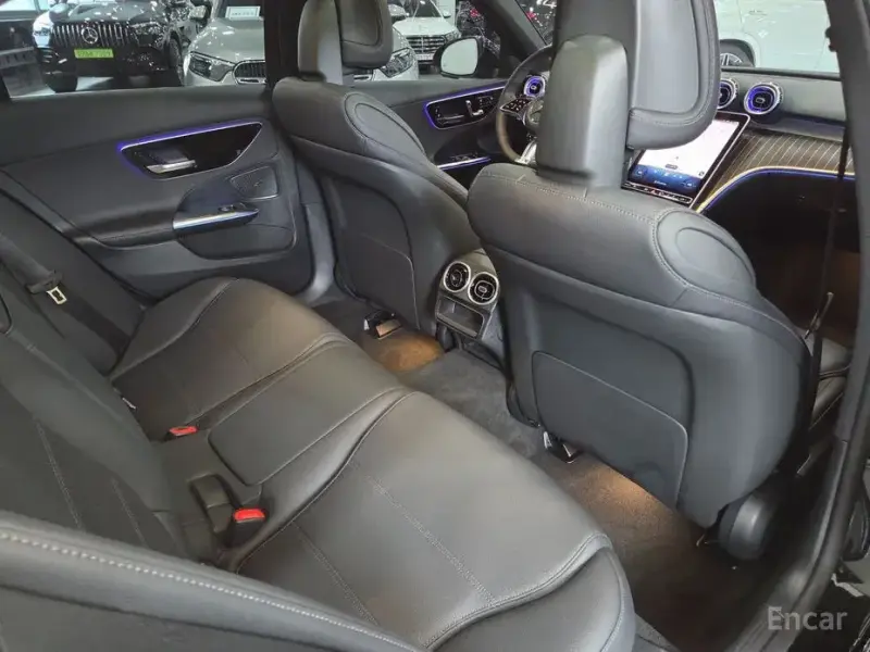 2025 Mercedes-Benz C-Класс с пробегом 14 301 км