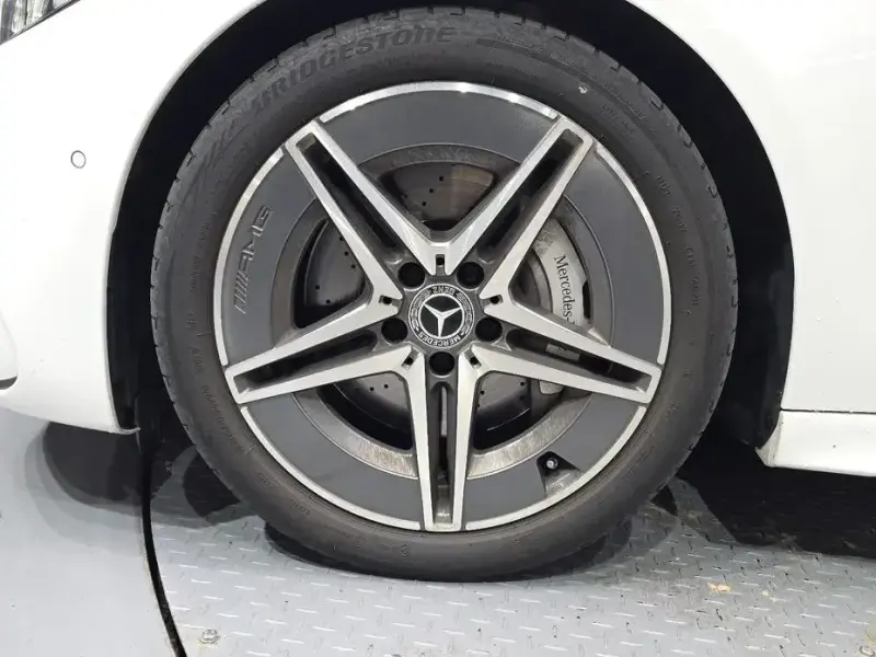 2024 Mercedes-Benz C-Класс с пробегом 35 624 км