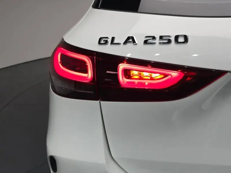2020 Mercedes-Benz GLA с пробегом 27 747 км