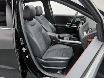2023 Mercedes-Benz GLA с пробегом 14 845 км