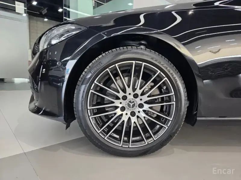 2024 Mercedes-Benz C-Класс с пробегом 12 506 км