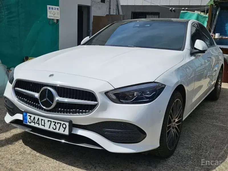 2024 Mercedes-Benz C-Класс с пробегом 18 500 км