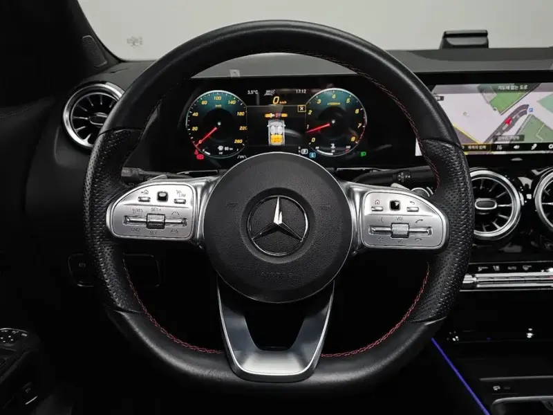 2022 Mercedes-Benz GLA с пробегом 14 385 км