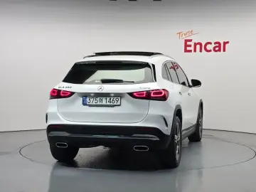 2021 Mercedes-Benz GLA с пробегом 75 115 км