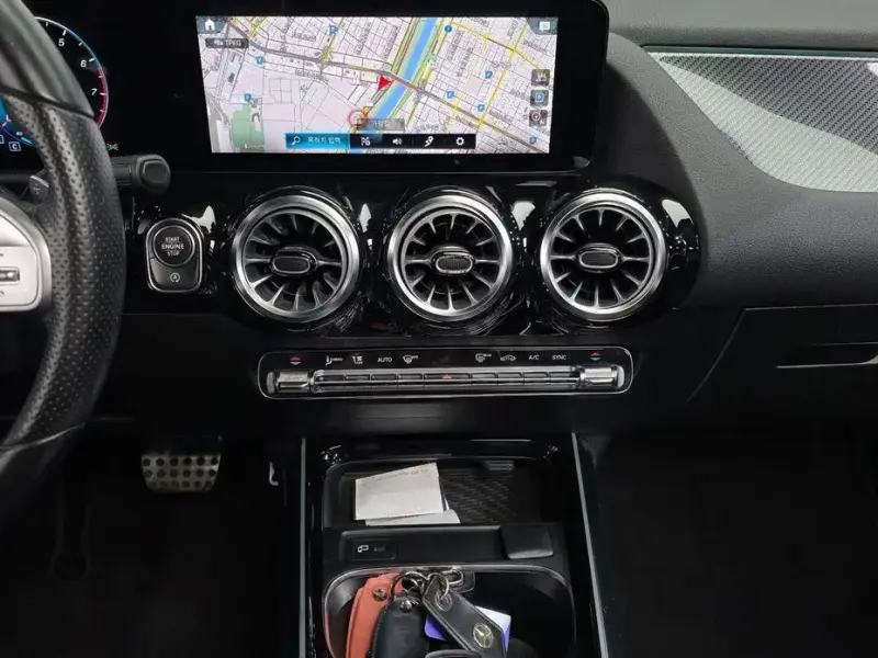 2021 Mercedes-Benz GLA с пробегом 75 115 км
