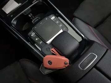 2021 Mercedes-Benz GLA с пробегом 75 115 км