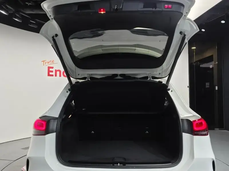 2021 Mercedes-Benz GLA с пробегом 75 115 км