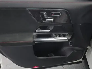 2021 Mercedes-Benz GLA с пробегом 75 115 км