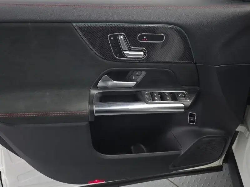 2021 Mercedes-Benz GLA с пробегом 75 115 км
