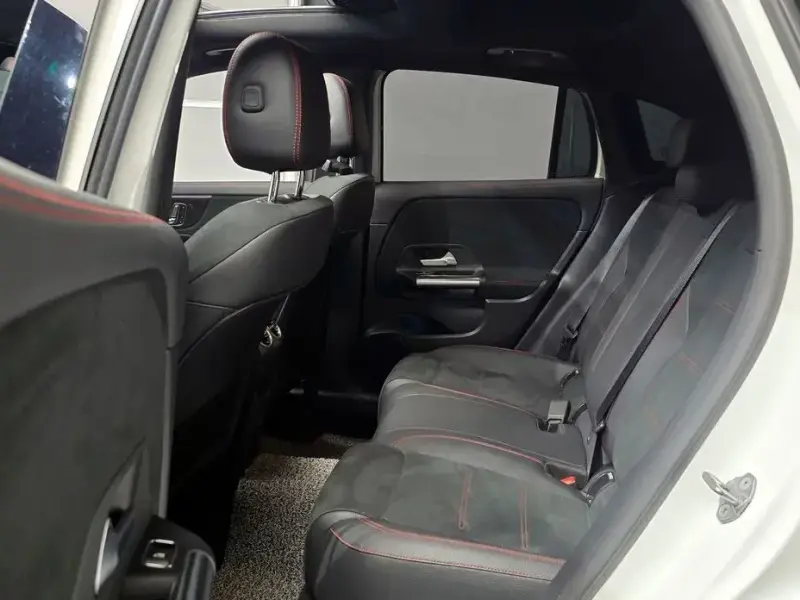 2021 Mercedes-Benz GLA с пробегом 37 898 км