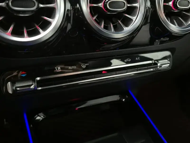 2021 Mercedes-Benz GLA с пробегом 63 659 км