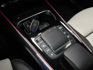 2021 Mercedes-Benz GLA с пробегом 63 659 км
