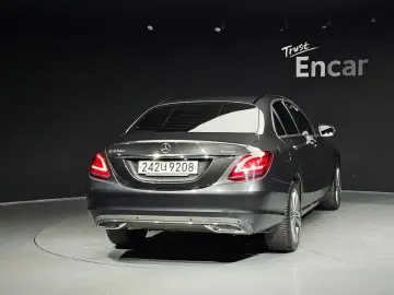 2020 Mercedes-Benz C-Класс с пробегом 71 231 км