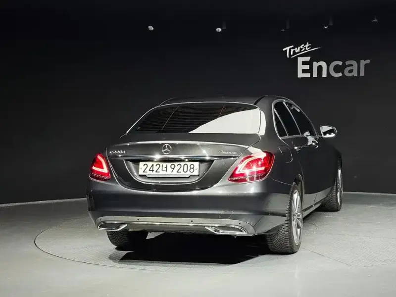 2020 Mercedes-Benz C-Класс с пробегом 71 231 км