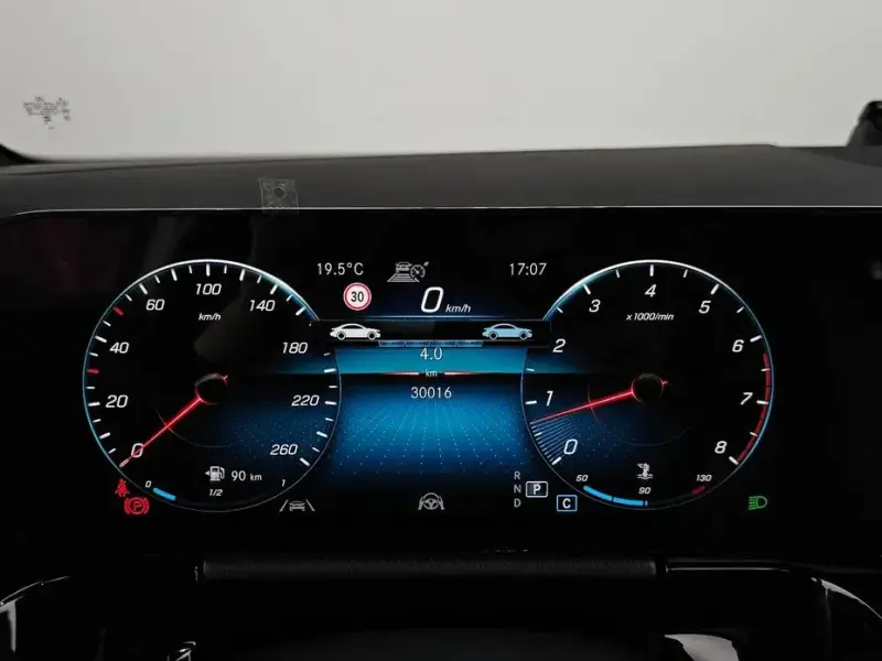 2023 Mercedes-Benz GLA с пробегом 30 016 км