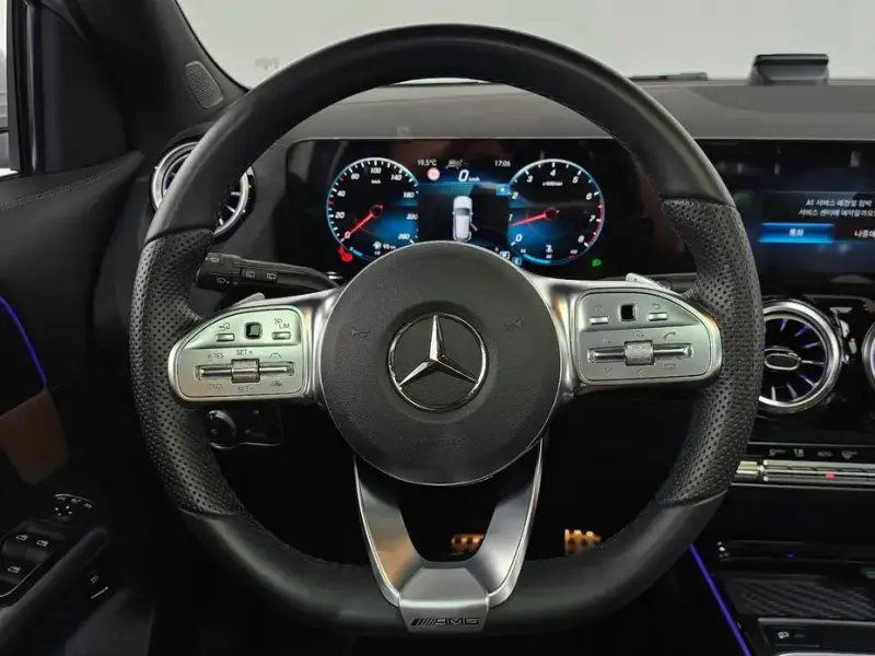 2023 Mercedes-Benz GLA с пробегом 30 016 км