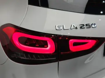 2023 Mercedes-Benz GLA с пробегом 30 016 км