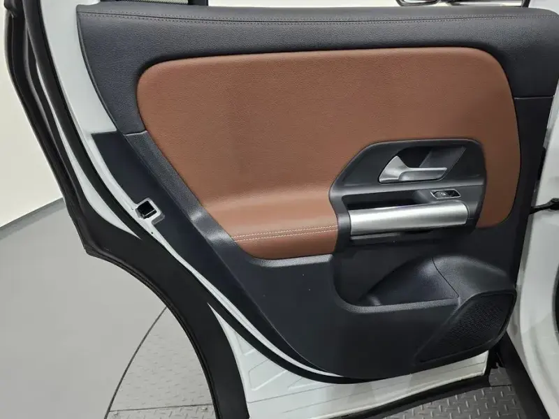 2023 Mercedes-Benz GLA с пробегом 30 016 км