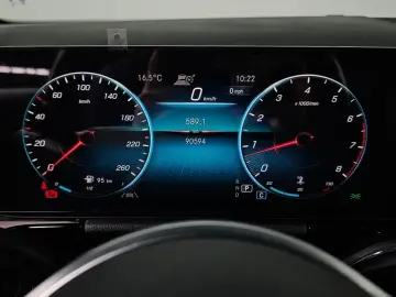 2021 Mercedes-Benz GLA с пробегом 90 594 км