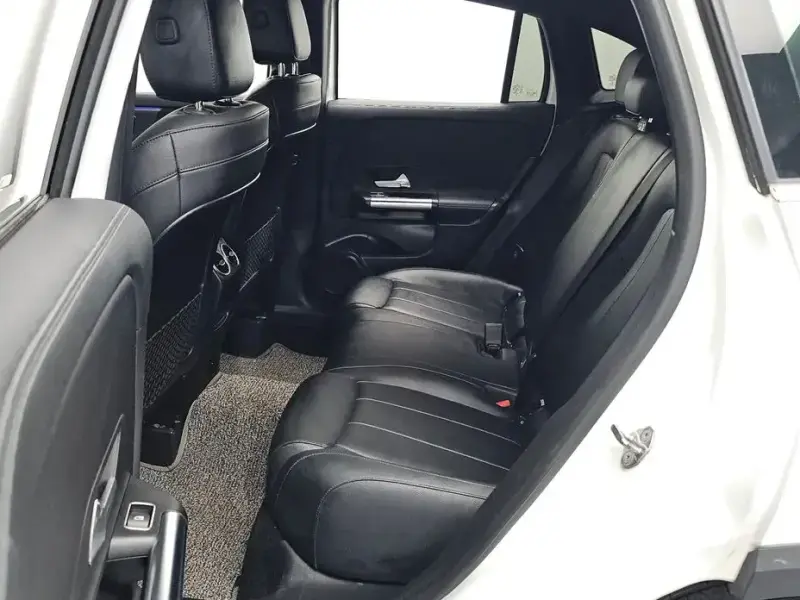 2021 Mercedes-Benz GLA с пробегом 90 594 км