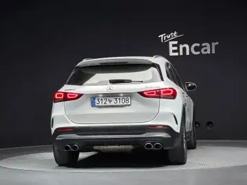 2021 Mercedes-Benz GLA с пробегом 65 947 км