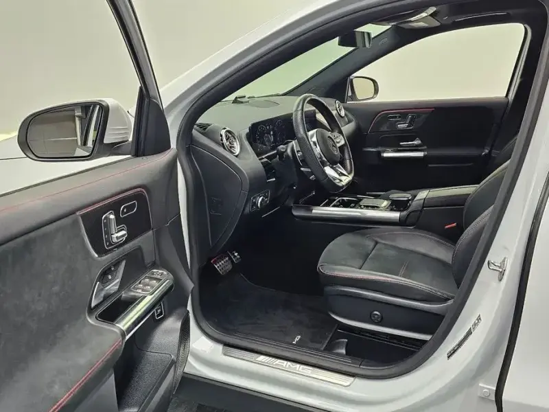 2022 Mercedes-Benz GLA с пробегом 40 173 км