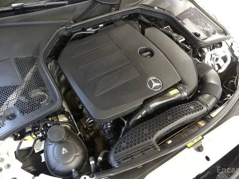 2023 Mercedes-Benz C-Класс с пробегом 16 900 км