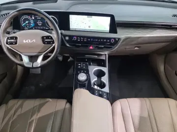 2023 Kia K8 с пробегом 47 992 км