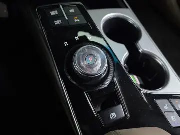 2023 Kia K8 с пробегом 47 992 км