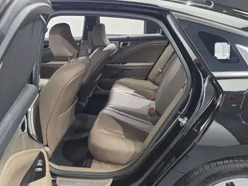 2023 Kia K8 с пробегом 47 992 км