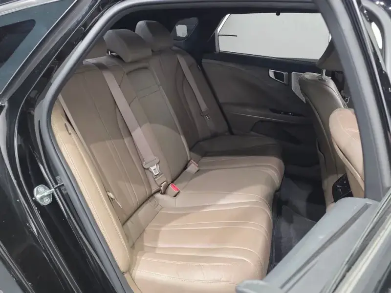 2023 Kia K8 с пробегом 47 992 км