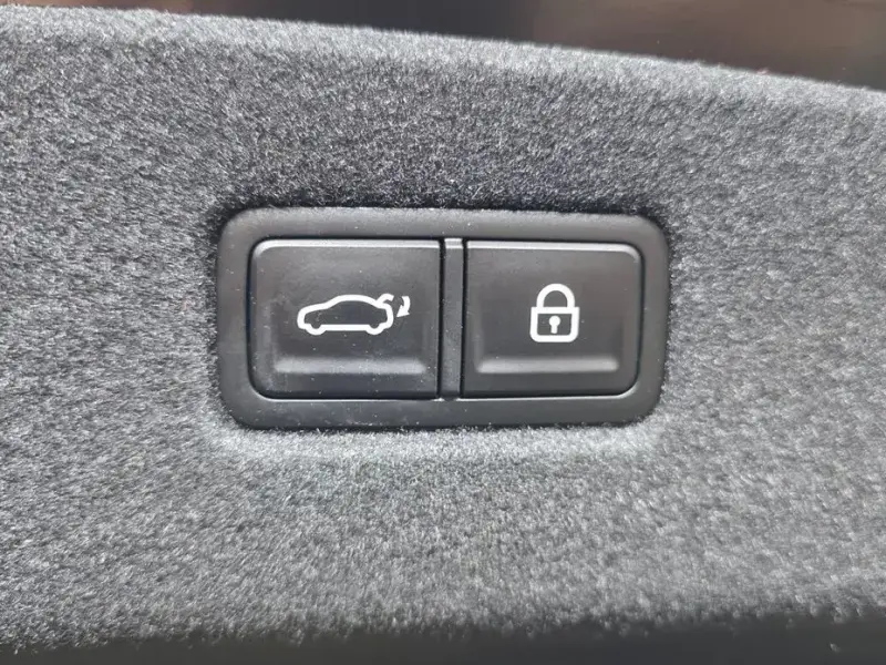 2023 Kia K8 с пробегом 47 992 км