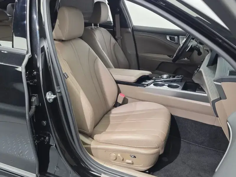 2023 Kia K8 с пробегом 47 992 км