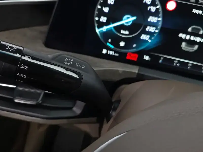 2023 Kia K8 с пробегом 47 992 км
