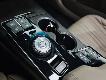 2023 Kia K8 с пробегом 79 355 км