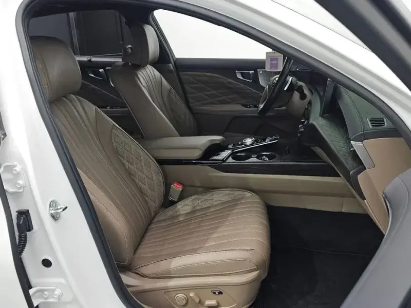 2023 Kia K8 с пробегом 79 355 км